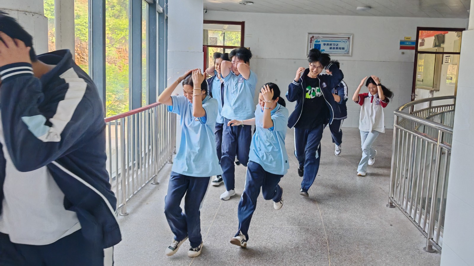 A4.jpg
